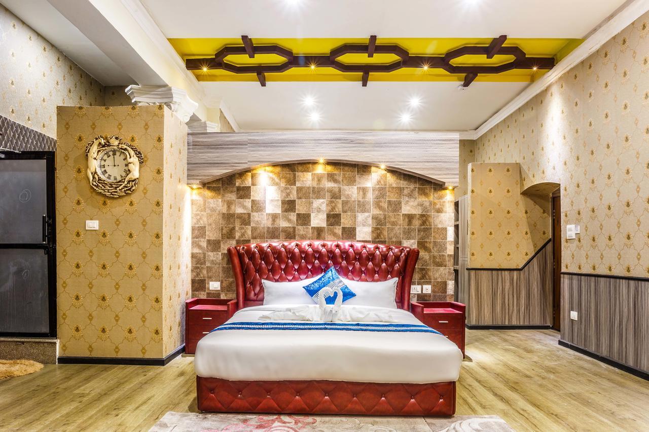 Royal Empire Boutique Hotel Катманду Экстерьер фото