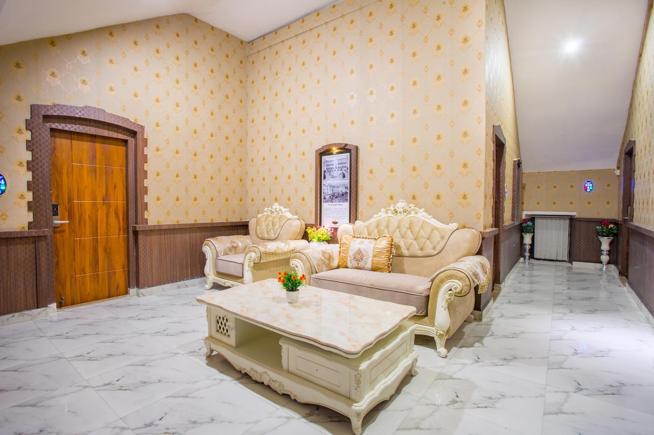 Royal Empire Boutique Hotel Катманду Экстерьер фото