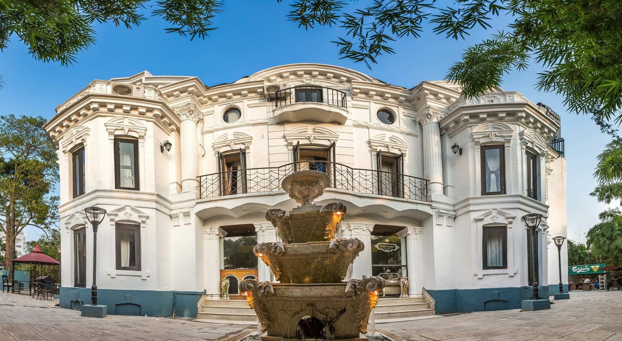 Royal Empire Boutique Hotel Катманду Экстерьер фото