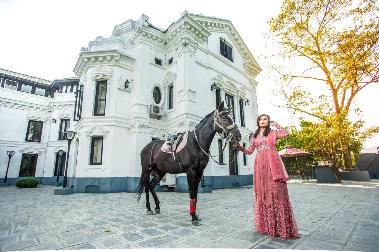 Royal Empire Boutique Hotel Катманду Экстерьер фото